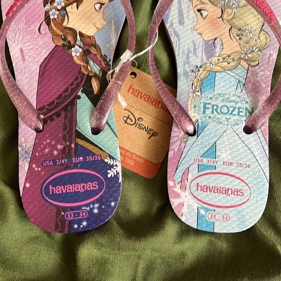 Brand New Havaianas Flip Flops Disney Frozen Anna Elsa Sisters Purple Sandals - Picture 3 of 12